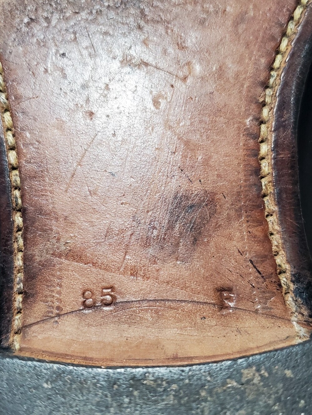 Church's Consul 2.0 black leather cap-toe oxford shoes, featuring a five-eyelet - Picture 3 of 15